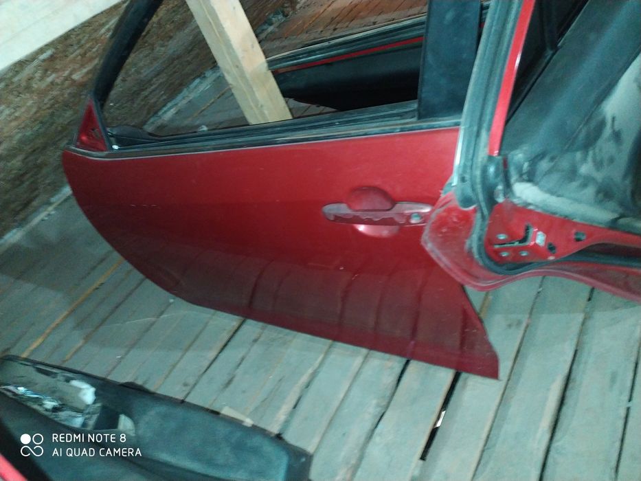 Двери на Toyota camri 50