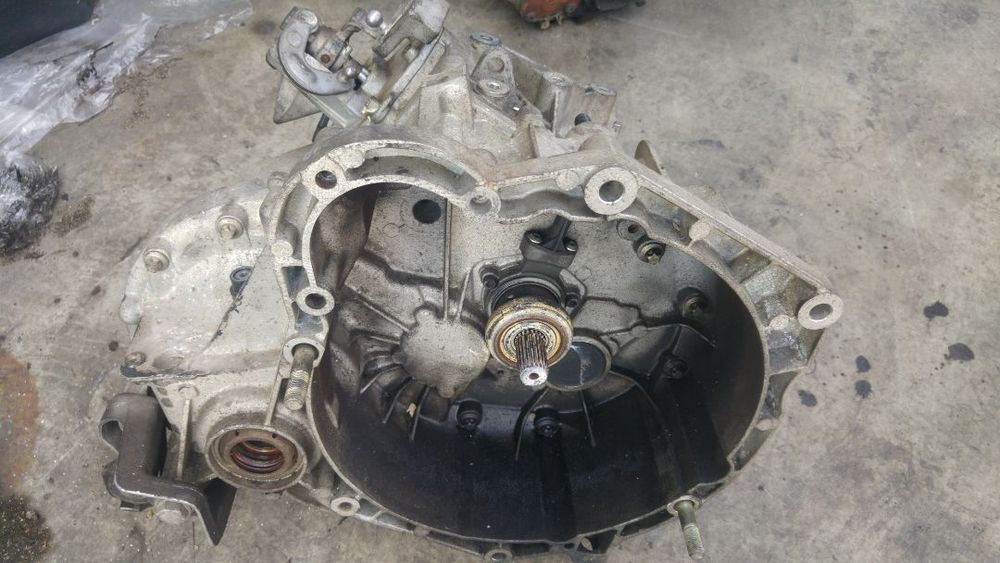 cutie viteze 1.9 d multijet fiat stilo 192a8000 192 a8.000  2005-2006