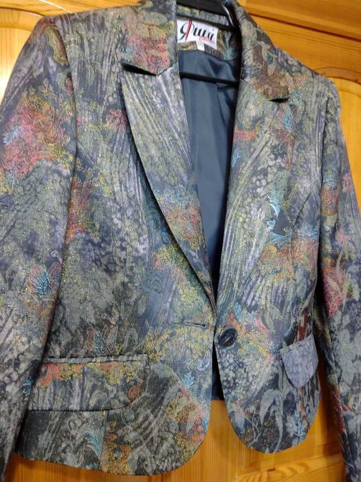 Разкошно Сако на YASHA Fashion! Шикозно и Елегантно! НОВО с Етикет!