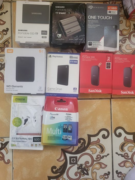 Vând mai multe modele