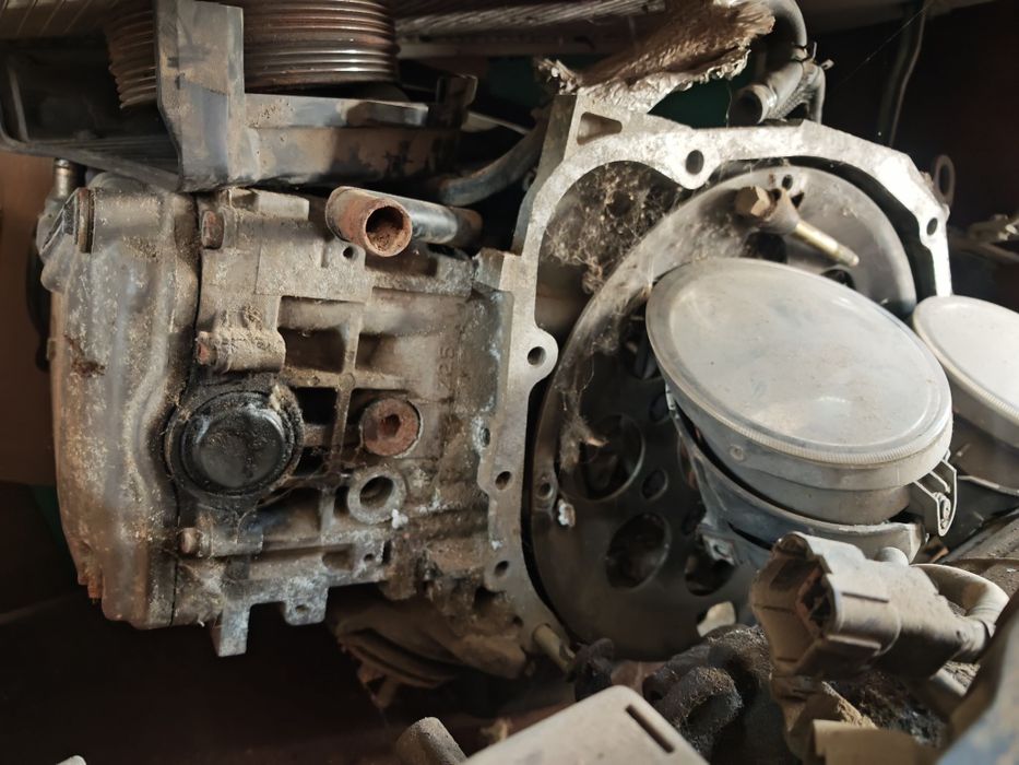 Двигатель с коробкой от оутбэк