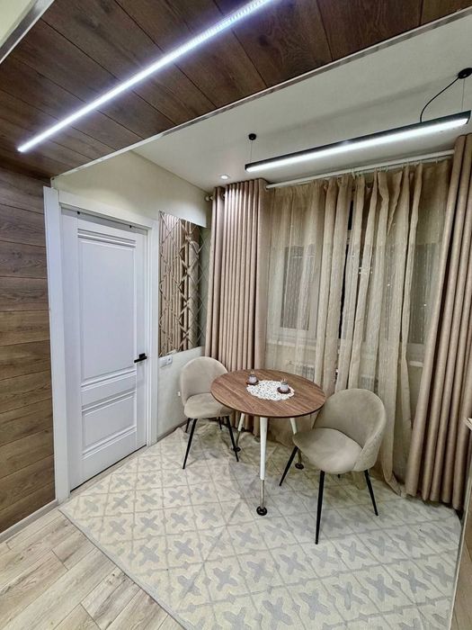 Чиланзар 5 квартал Метро новза 2х комнатная квартира Передлная в 3х