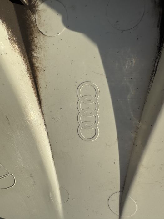 Оригинални тасове за Audi R16