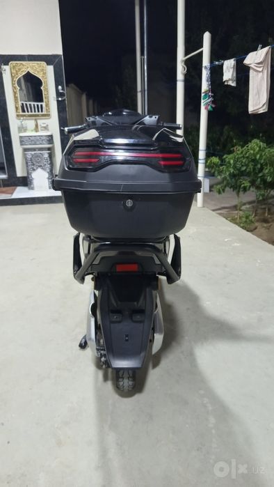 Skuter moped kota