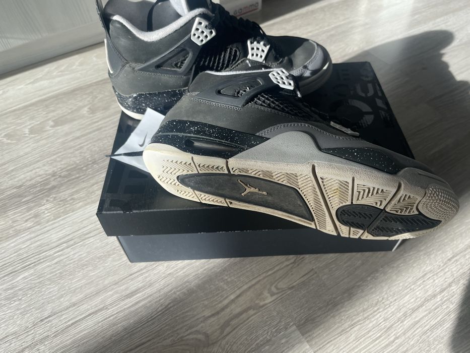 NIKE AIR Jordan 4 Retro