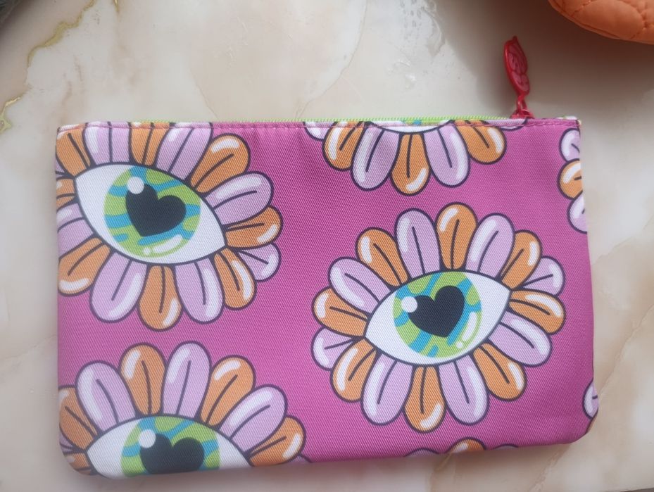 Козметична чанта IPSY