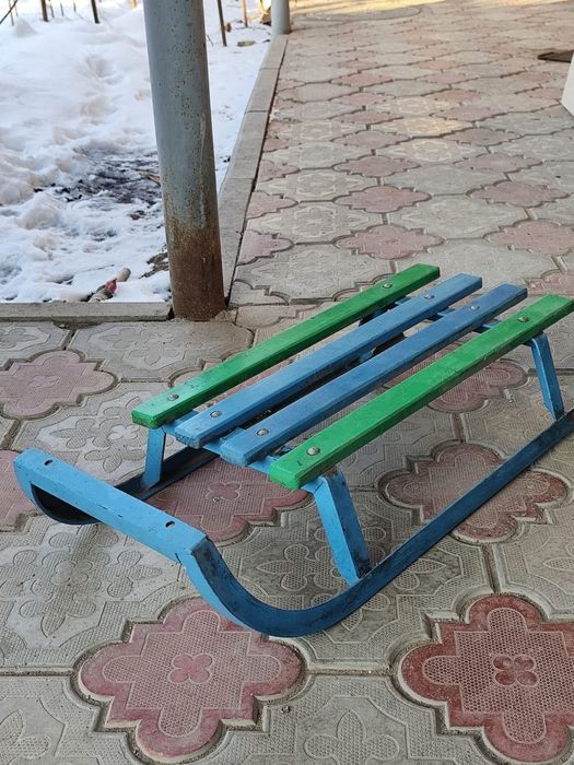 Продам санки детские