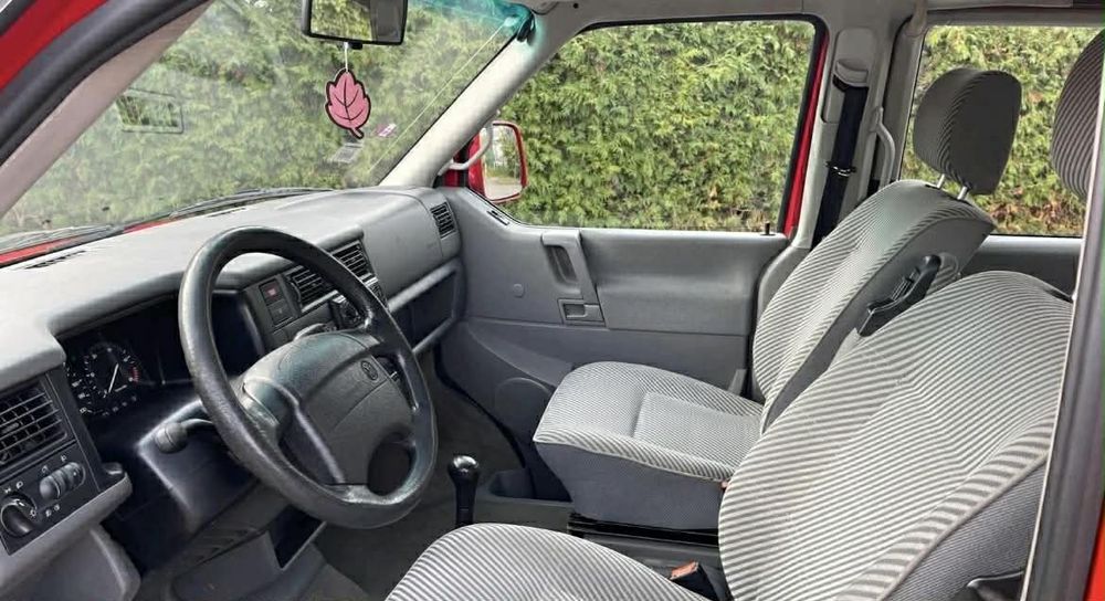 VW T4 Caravelle 2.5  102 Ps