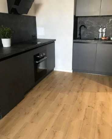 Дава се под наем Двустаен апартамент в Пловдив, Център - 65 кв.м за 234.6 € - Снимка #2