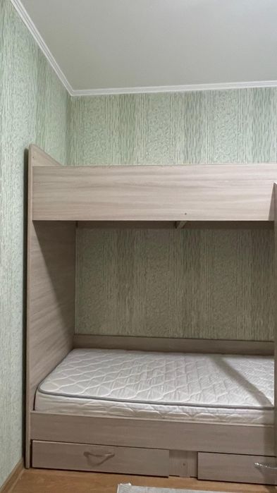 Продам двухярусную кровать