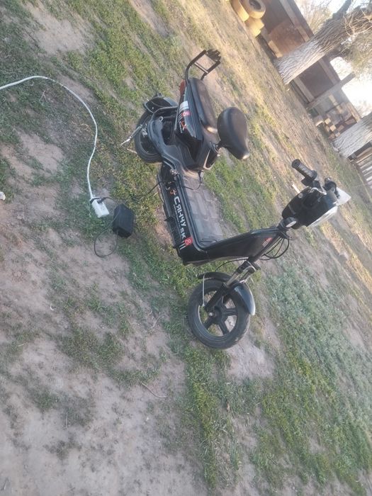 Скутер ск8 продам