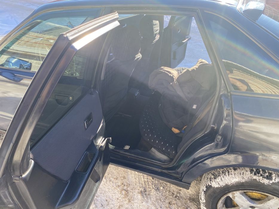 Продам Ауди 80 B4