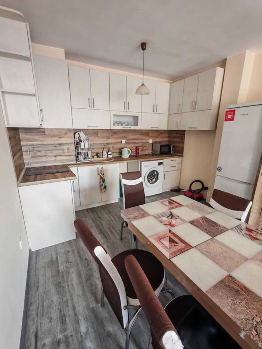 Продава се Двустаен апартамент в Варна, Възраждане 3 - 70 кв.м за 1715 €/кв.м - Снимка #2