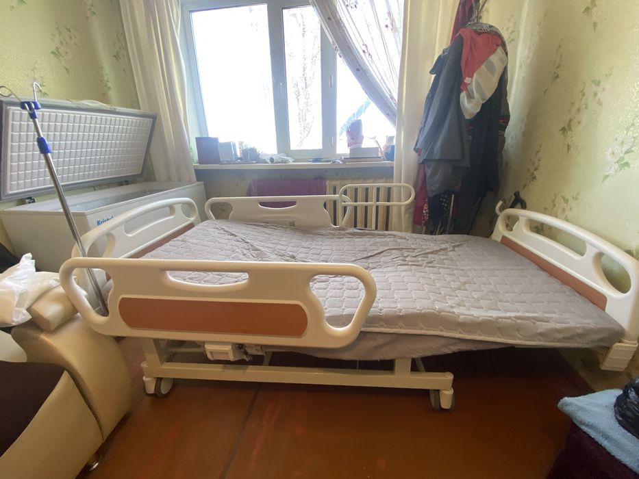 Медецинская Кровать