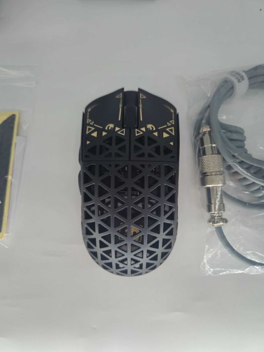 Mouse Gaming MAMBASNAKE M5 Ultra 8KHz Tri-Mode din Fibra Carbon 39g