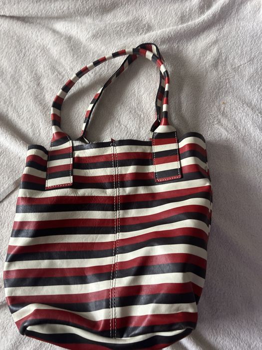 Красива чанта естествена кожа