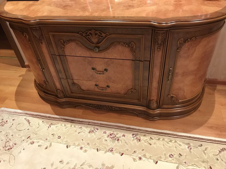 Спальный гарнитур производство Италия