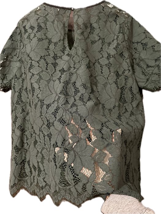 Мастилено зелена дантелена блуза