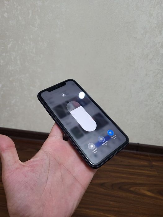 Iphone 11 64gb очилмаган