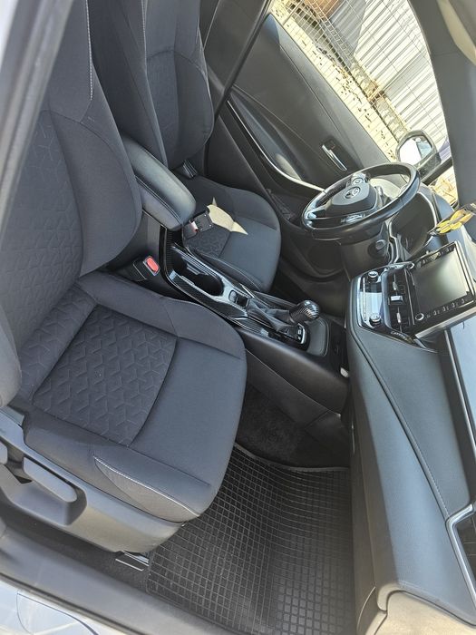 Toyota Corolla 2020  2022 1.8 hybrid