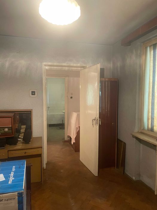 INDEPENDENTEI, zona VIVO,ap. 3 camere sd, parter,bun sediu,68.000 eur