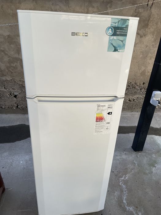 Холодильник BEKO DS325000. Б/у