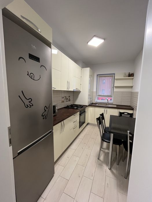 Apartament 2 camere decomandat, de inchiriat, tractorul Coresi