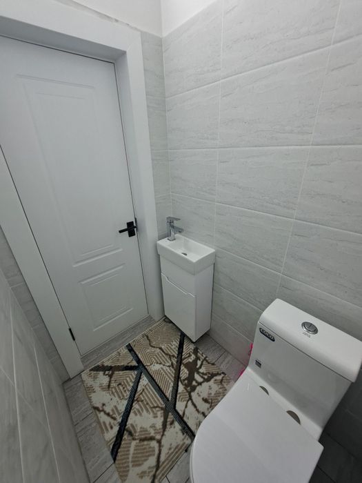 Сдаётся квартира 2-х комнатная в новoстройке