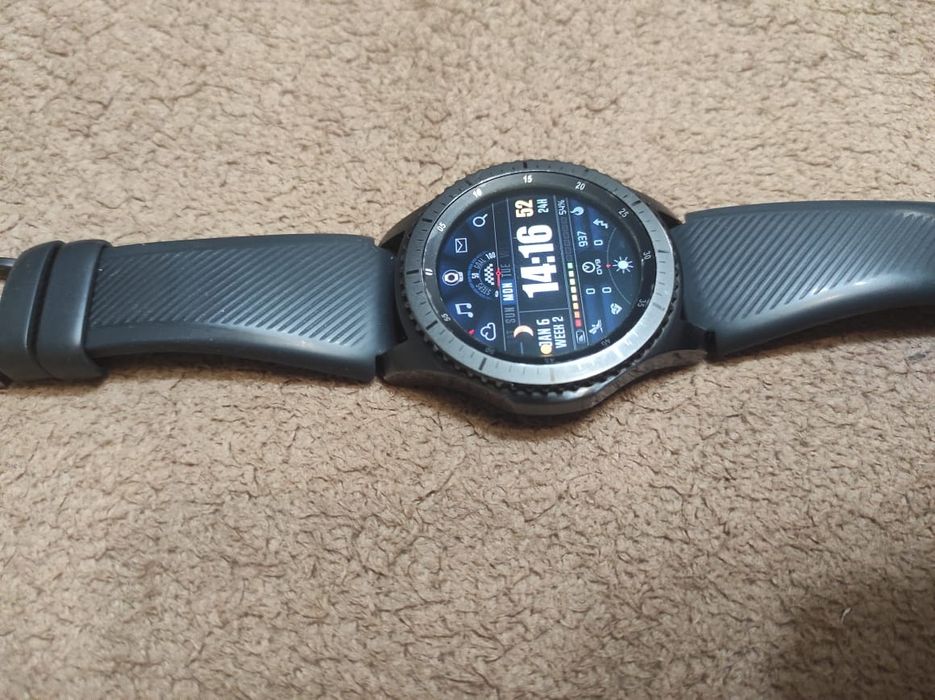 Смарт-часы Samsung Gear S3 Frontier

Источник: https://umall.kz/catalo