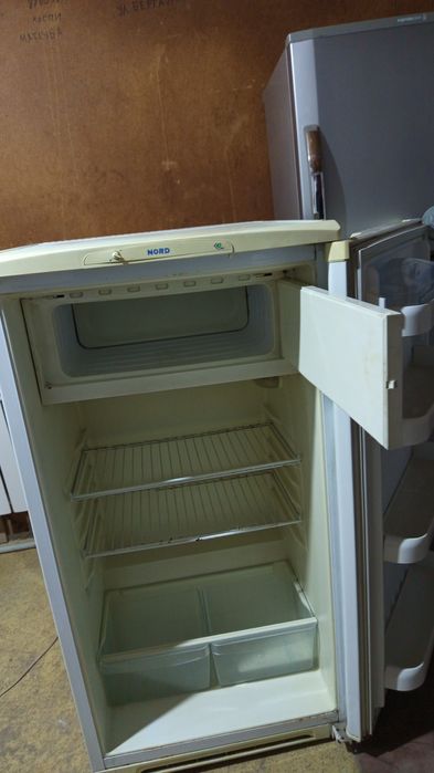 Холодильник SAMSUNG