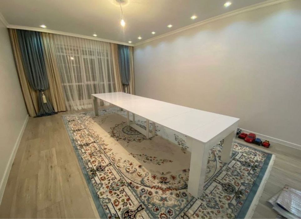 Продам новый раздвижной стол