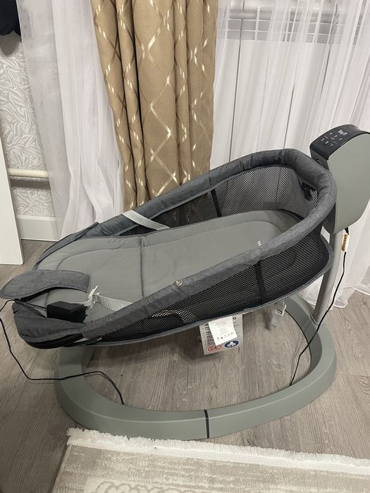 Шезлонг для ребенка (новый)