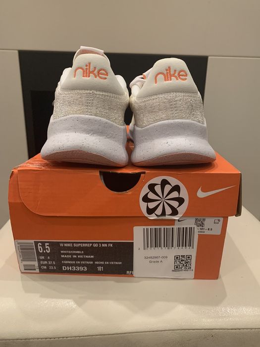 Маратонки Nike, 37 номер