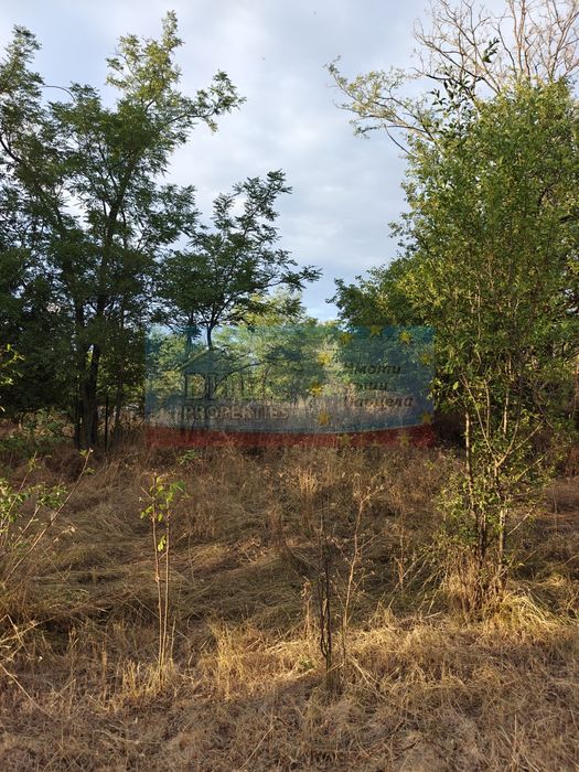 УПИ - 791 м2 в с. Слаковци