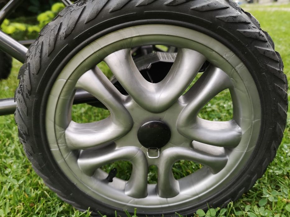 Детская коляска -