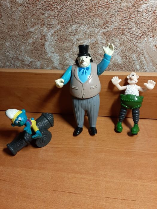 Разные детские игрушки