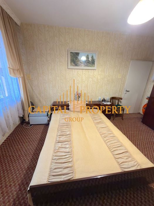 Продава се Многостаен апартамент в Силистра, Юг - 140 кв.м за 492 €/кв.м - Снимка #8