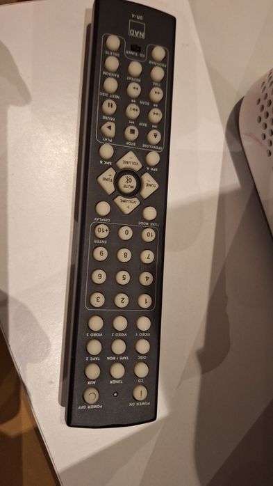 NAD стерео усилвател  и плеър