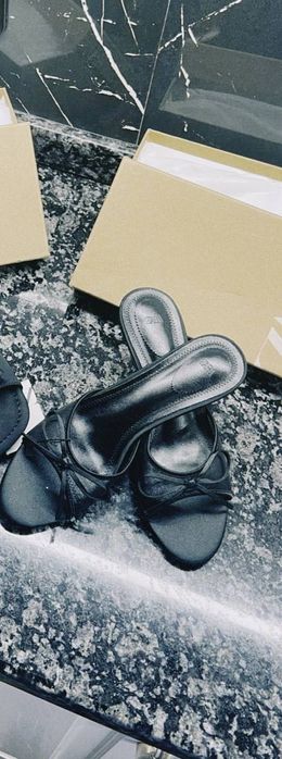 Продается Новая обувь от Zara