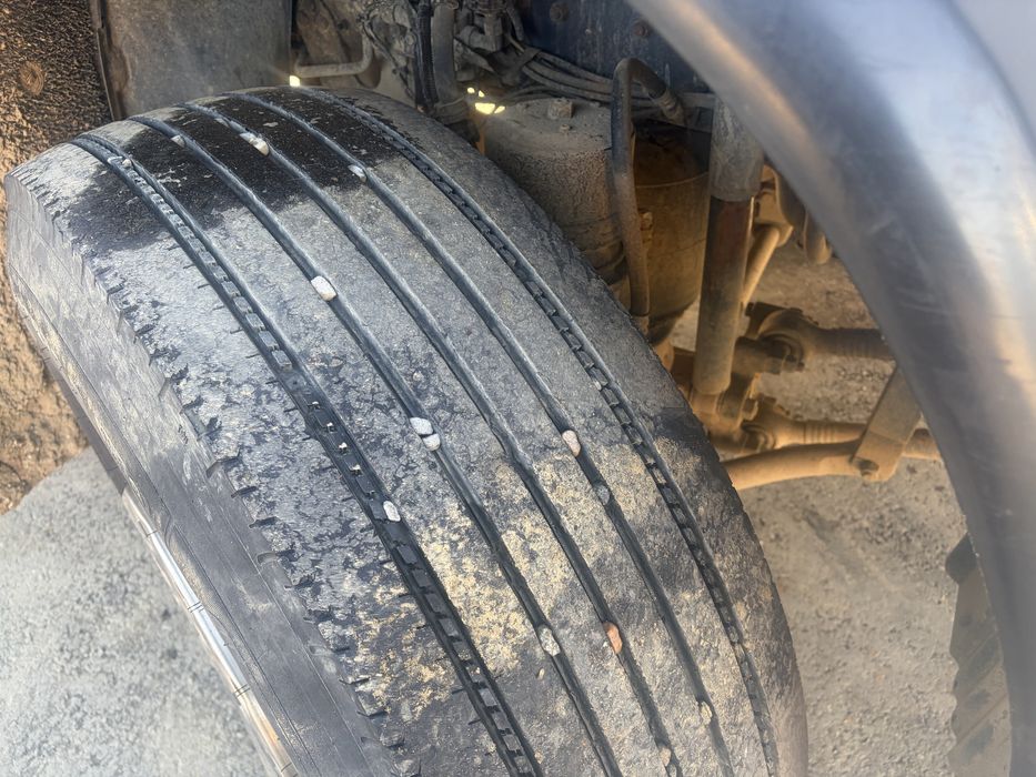 Vand scania basculabila pe 3 parti 4x2