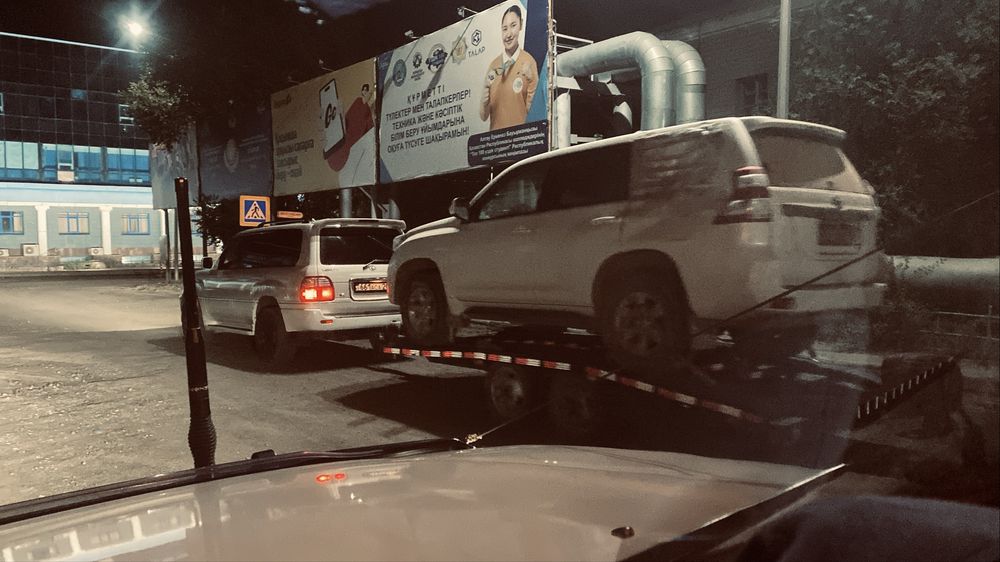 Эвакуатор "Работаем, Братия»