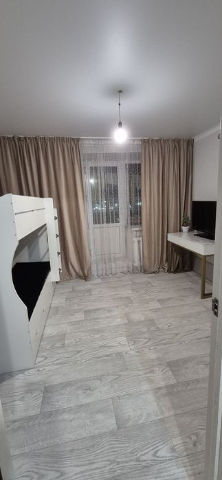 Продам 4х комн квартиру