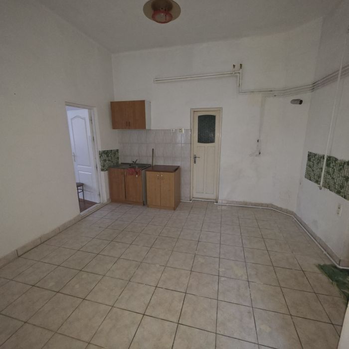 Inchiriez casa  in cartierul  unirii Târgu Mureș