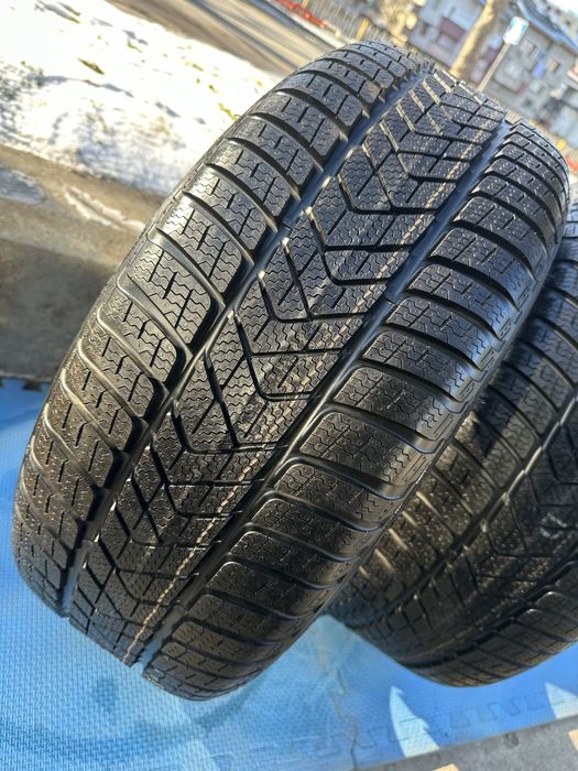 2бр. Pirelli 245/40/19 нови