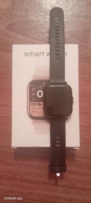 Smart whatch ұсталған