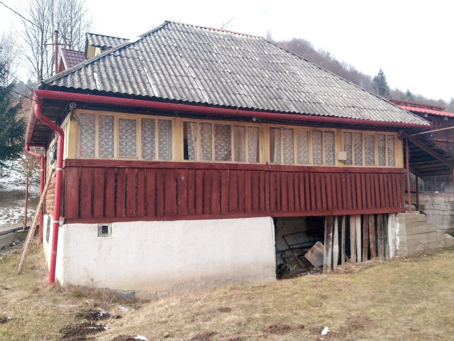 Casa veche din lemn pentru reconstruit lemn vechi