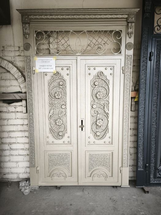 темир эшиклар келишилган холда сотилади