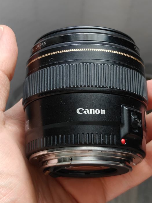 Canon lens 85 1.8 EF