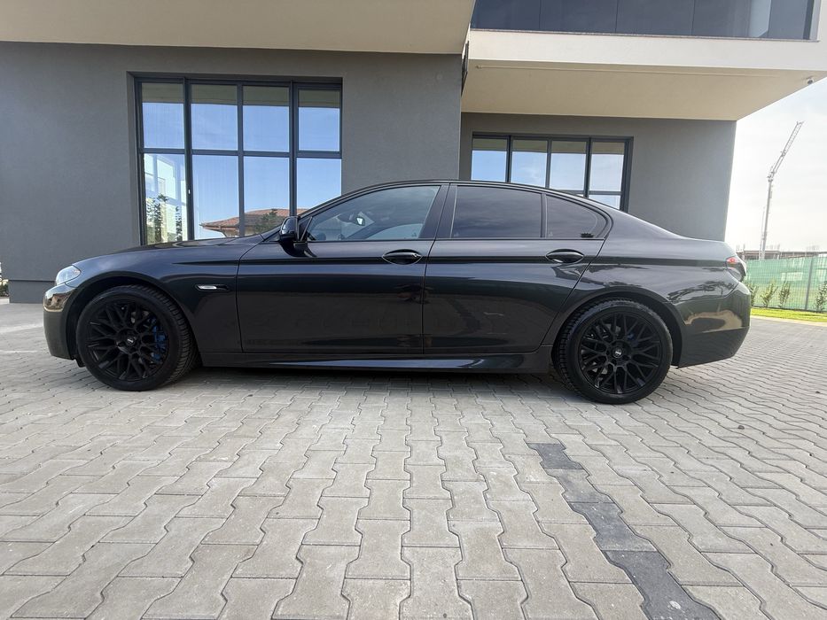 Vand Bmw seria 5 sedan 530d 300cp