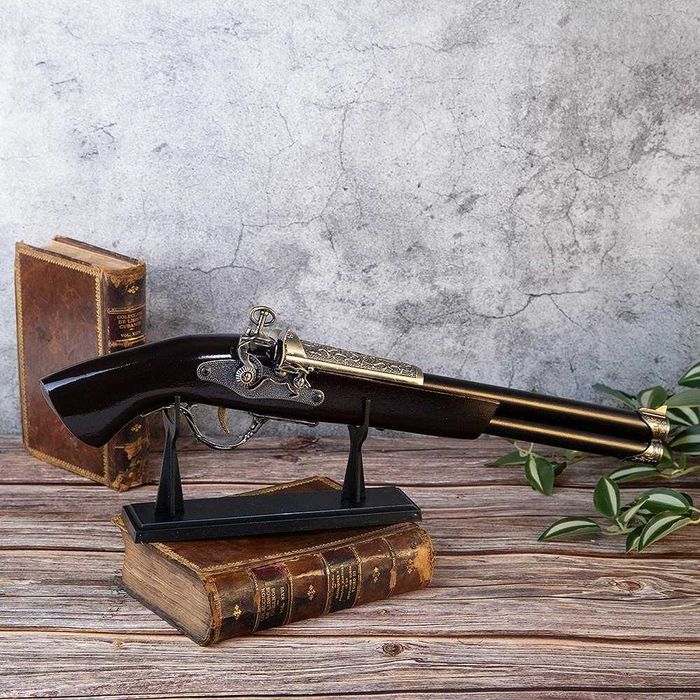 Нов Ретро Пистолет за Декорация Оръжие със Стойка